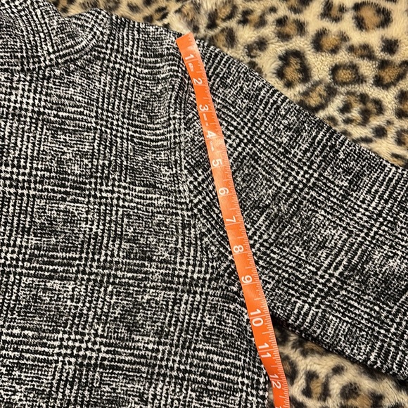 Plaid J Crew turtleneck sweater - Picture 8 of 8